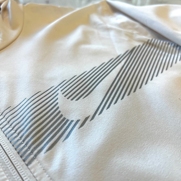 Nike Repel Hooded zip-up jacket| Sold out at Nike and most big retailers (XL) - Picture 7 of 17